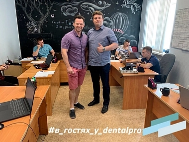 К нам заехал Алексей Сошников, основатель клиники Maestro